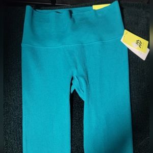 All in motion leggings